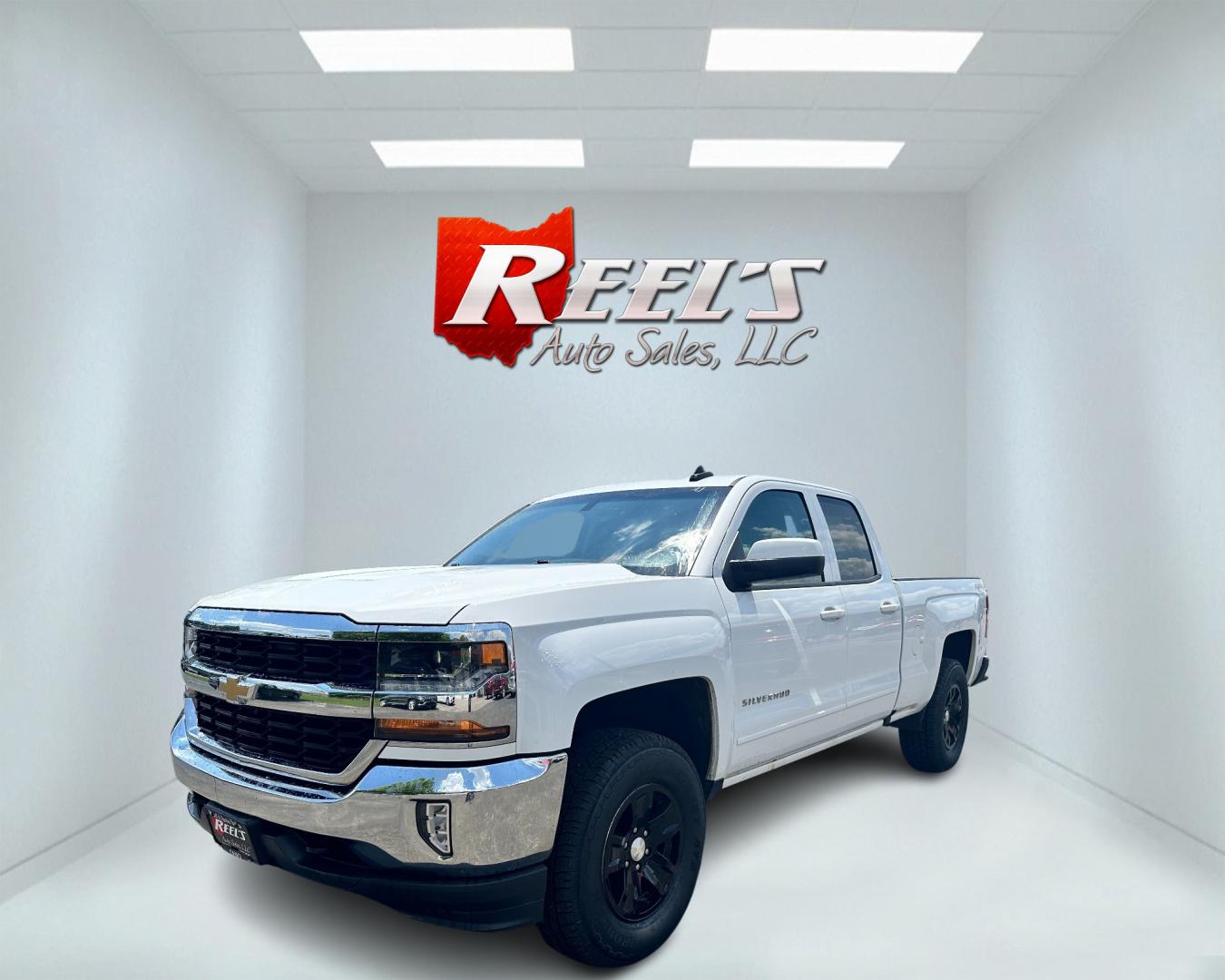 2017 White /Black Chevrolet Silverado 1500 LT (1GCVKREH5HZ) with an 4.3L V6 OHV 12V engine, 6-Speed Automatic transmission, located at 11115 Chardon Rd. , Chardon, OH, 44024, (440) 214-9705, 41.580246, -81.241943 - The 2017 Chevrolet Silverado 1500 LT Double Cab 4WD offers a harmonious fusion of rugged capability and modern convenience, powered by the robust 4.3-liter V6 engine. This engine, known for its reliability and efficiency, provides ample power for a variety of tasks, delivering 285 horsepower and 305 - Photo#0